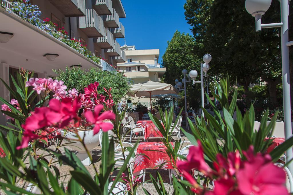 Hotel Garden Беллария-Иджеа-Марина Экстерьер фото